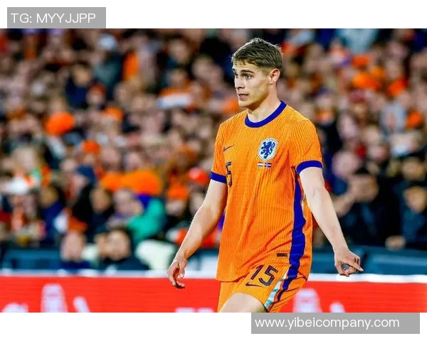 昔日主帅范德芬解析澳波执着战术全场压迫的背后故事