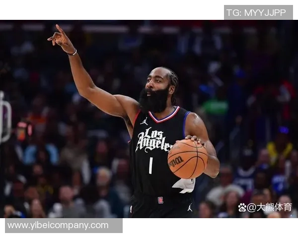 快船半场领先鹈鹕8分哈登贡献16分6助攻祖巴茨与普尔各得14分