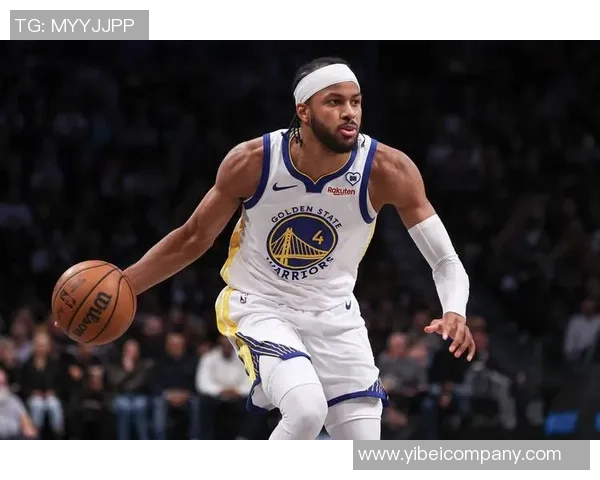 穆迪成为勇士队史第三年轻连场得分20分并投中5个三分球的球员