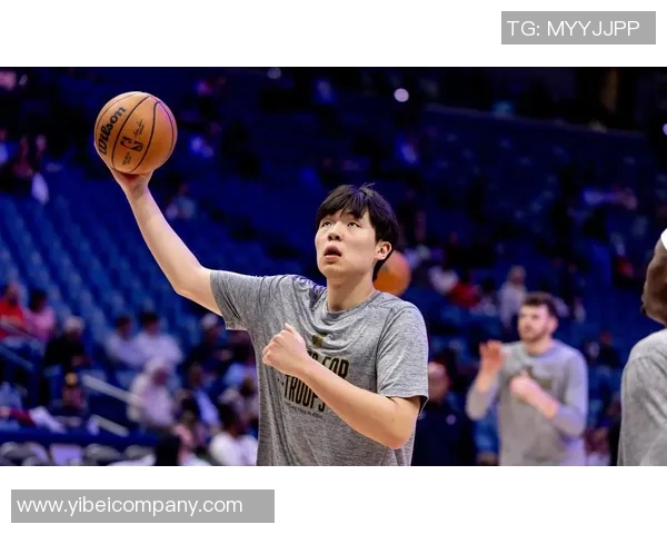 新秀表现抢眼5中5砍下14分2板1助1帽瀚森短暂出场仅6分钟