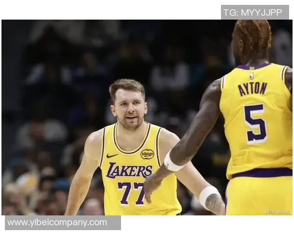 巴爷点评独行侠交易东契奇为何未能引进里夫斯令人震惊