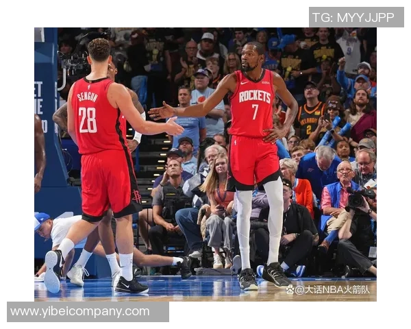 乌度卡谈狄龙开场表现称其侵略性十足强调团队合作是胜利关键